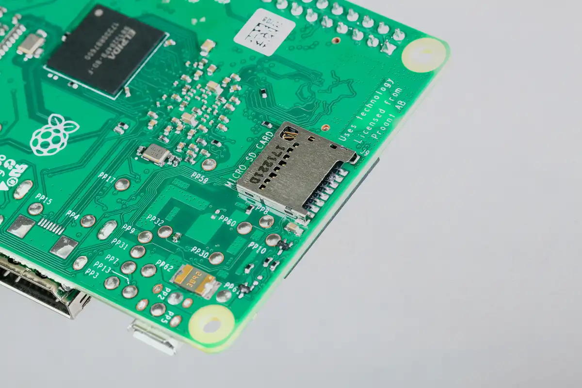 Raspberry Pi 3 Model B+BCM2837B0